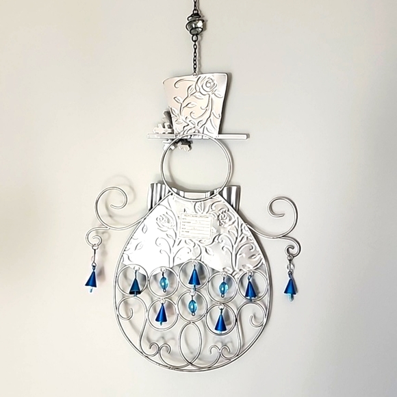 Metal Snowman. 22 inches long and 11 inches wide. - Picture 6 of 6